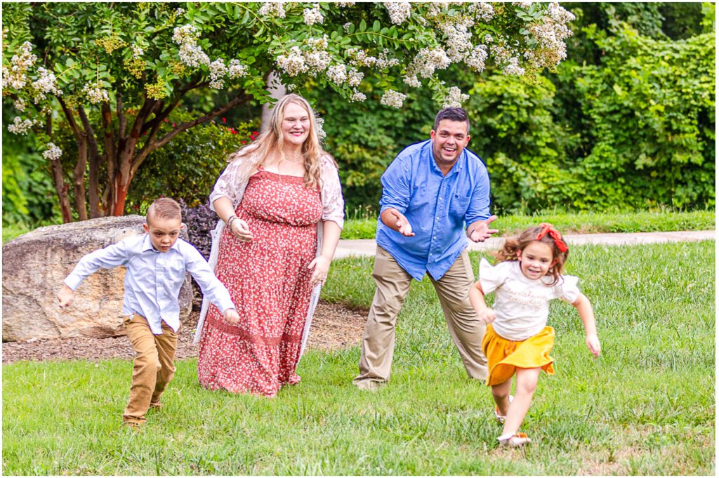 Family session, gastonia photography, kids playing